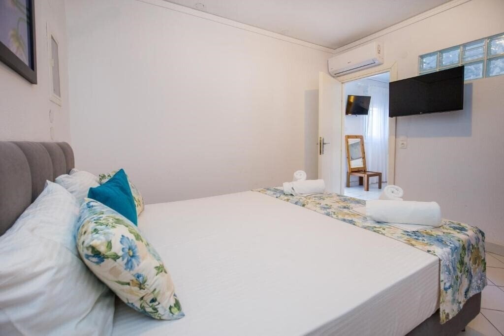 Панорама Potos Hotel 3*