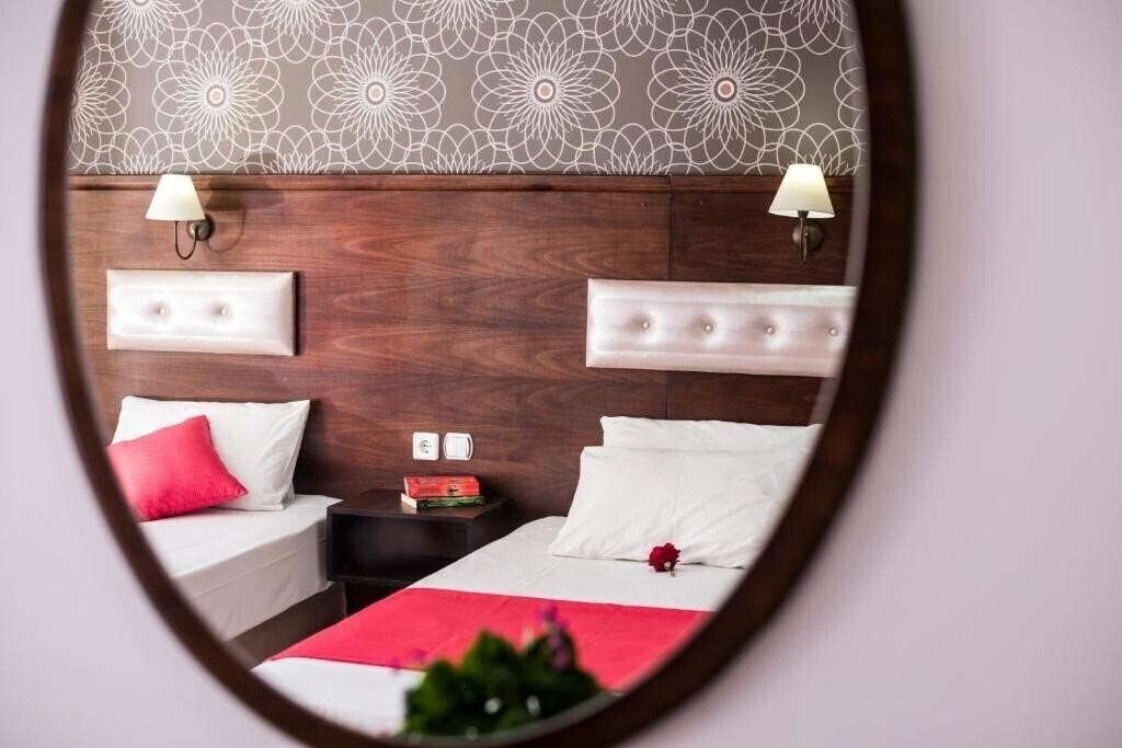 Панорама Asterias Hotel 2*