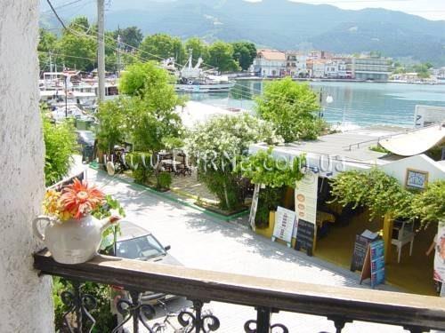 Апартаменты Captain's Beach Apartments апартаменты