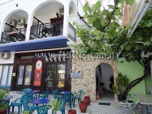 Вид Captain's Beach Apartments апартаменты