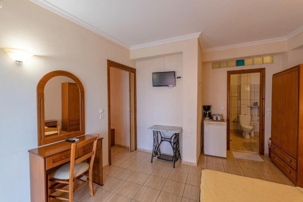 Панорама Pontios Hotel 2*