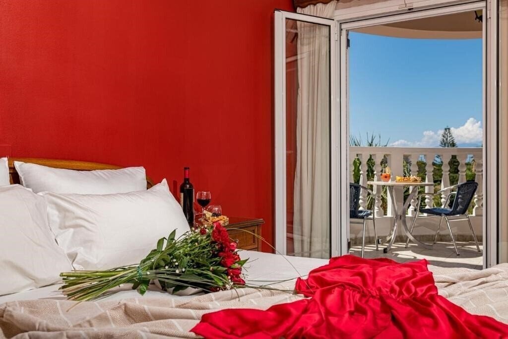 Панорама Dinos Hotel 3*