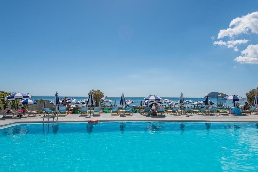 Вид Astir Palace 4*