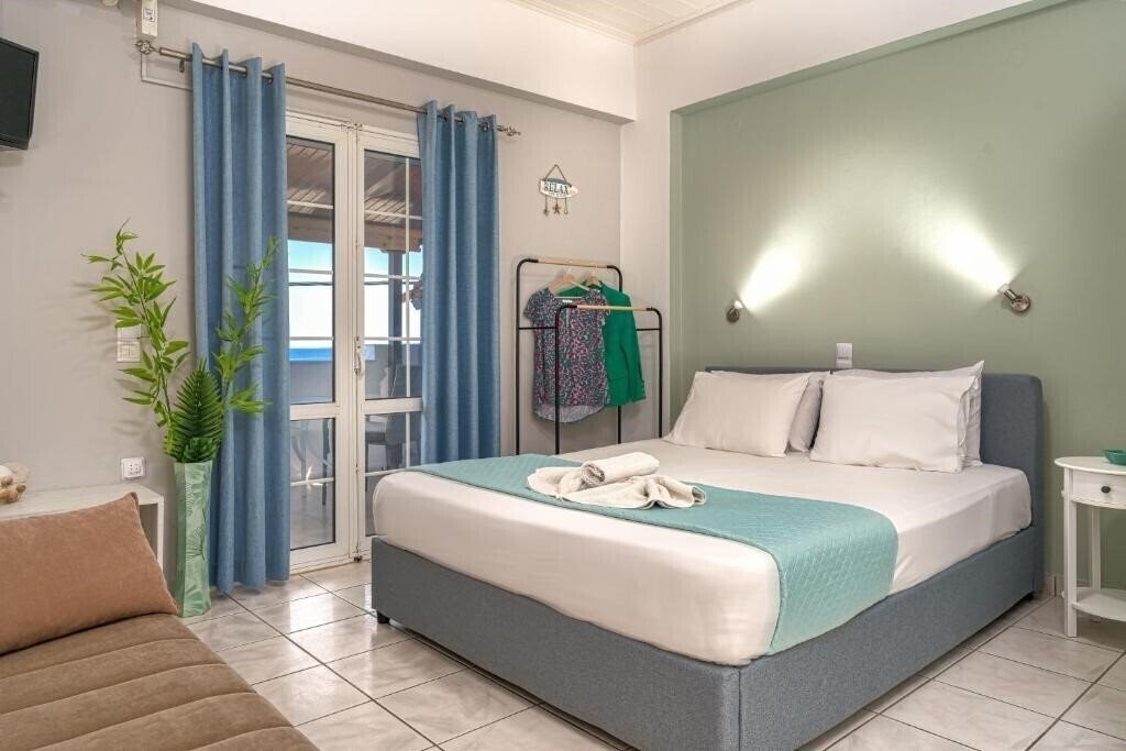 Апартаменти Eleana Hotel 3*