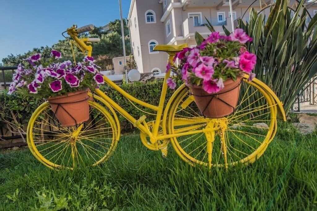 Апартаменты Planos Beach 3*