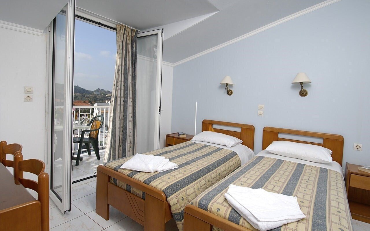 Вид Commodore Hotel 3*