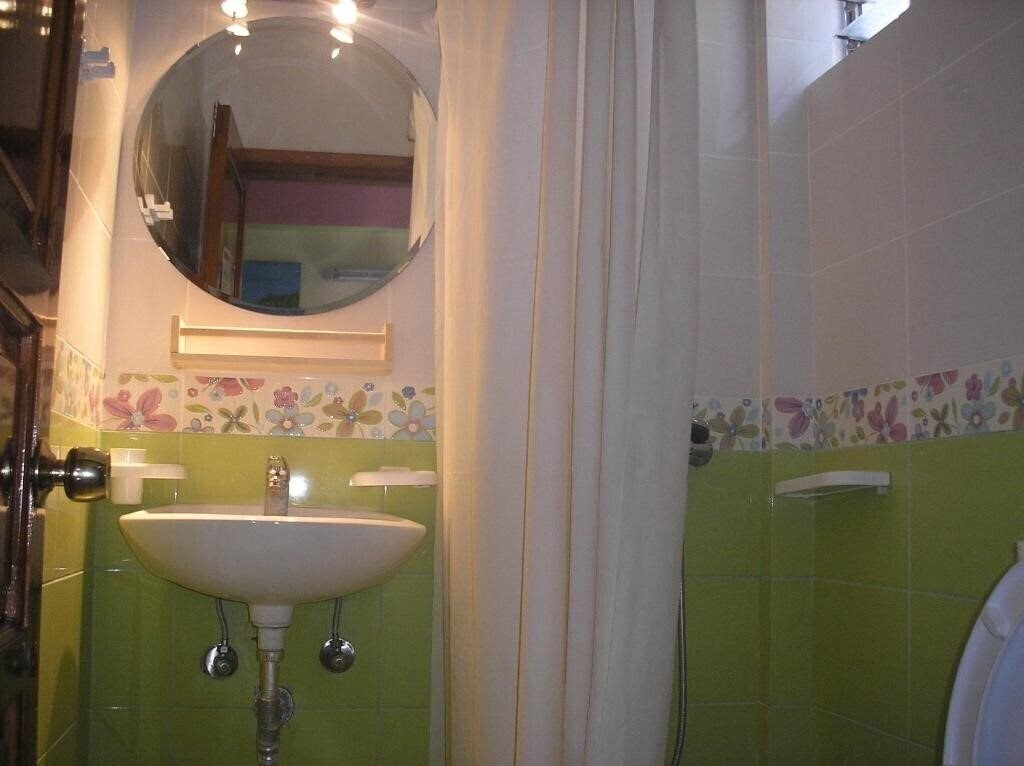 Территория Mirabelle Hotel 3*