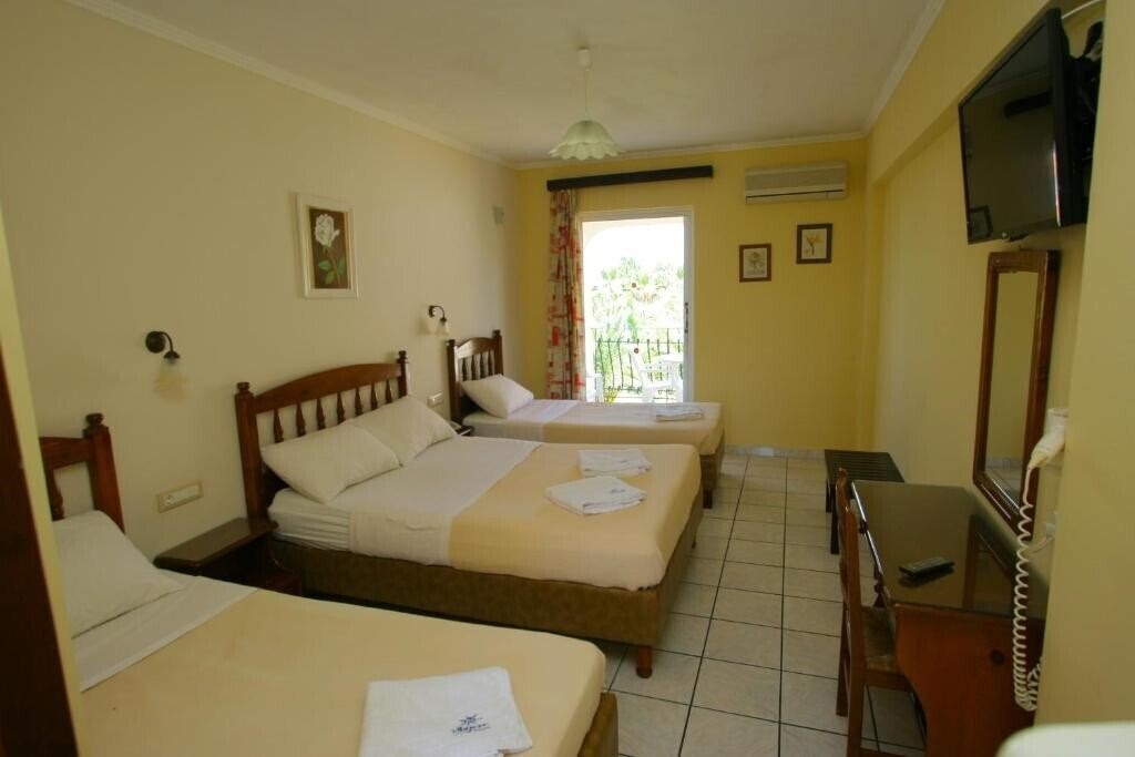 Вид Village Inn Studios & Family Apartments 3*