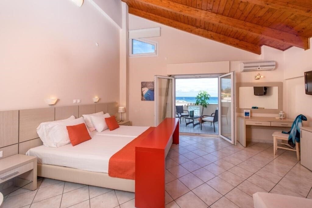 Територія Al Mare Hotel 4*