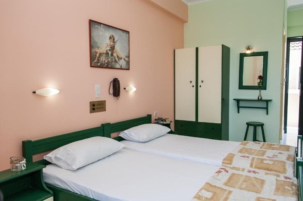 Територія Bozikis Palace 2*