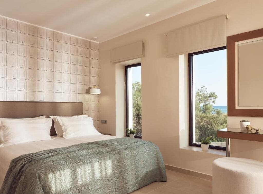 Апартаменты Golden Sun Resort & SPA (Adults Only) 3*