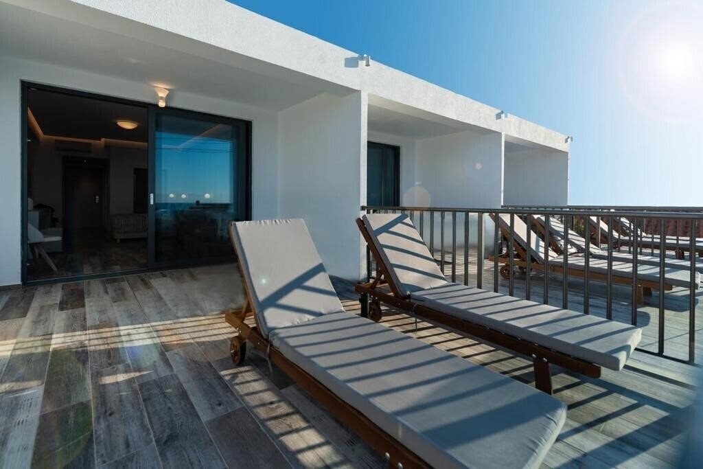 Панорама Mandala Seafront Suites 4*