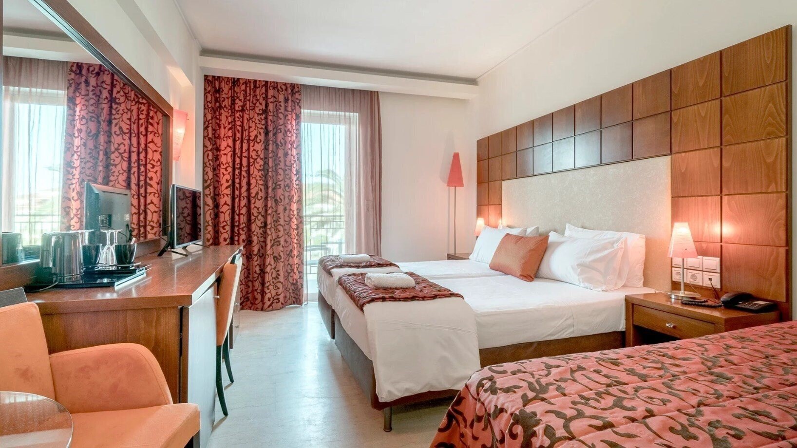 Вид Zante Park Resort & SPA - BW Premier Collection 5*