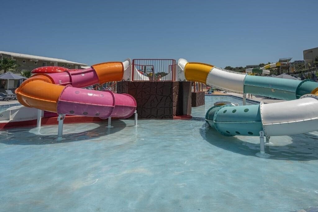 Панорама Caretta Paradise Hotel & Waterpark 4*