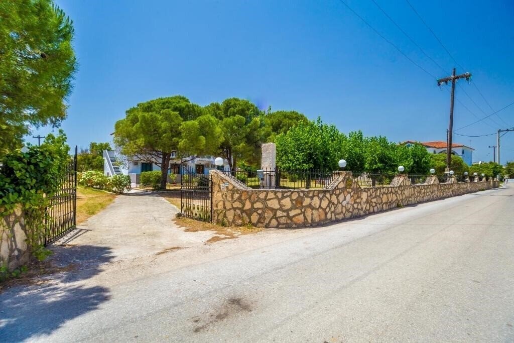 Апартаменты Babis Studios 2*