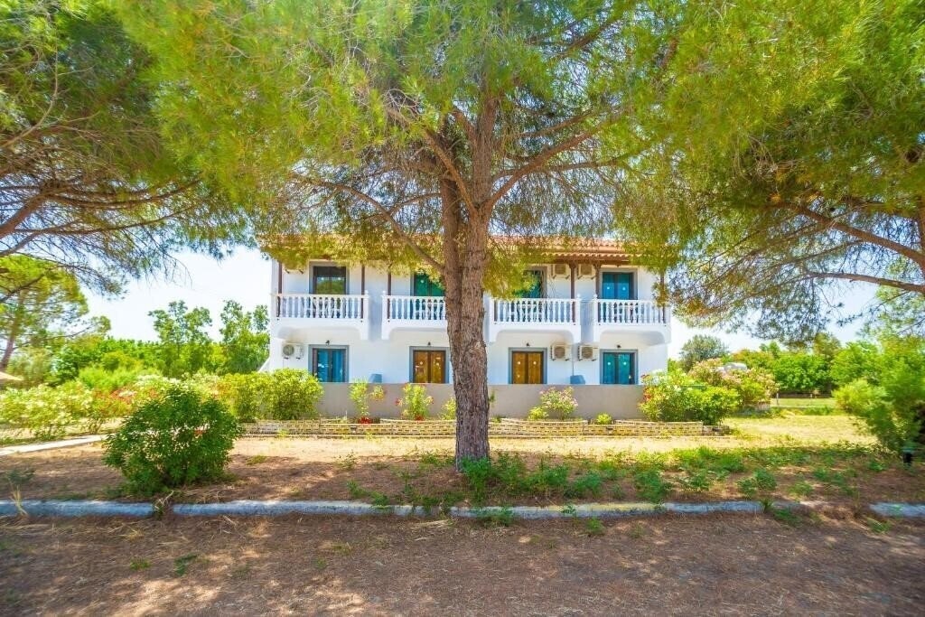 Картинка Babis Studios 2*