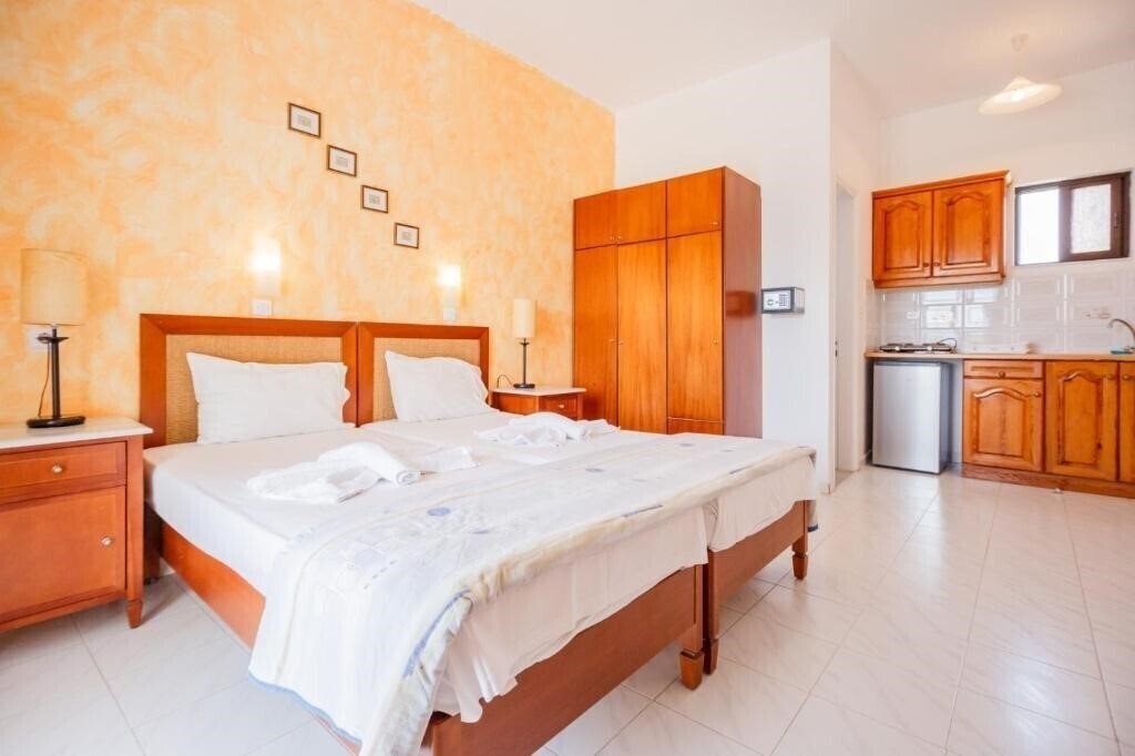 Вид Babis Studios 2*