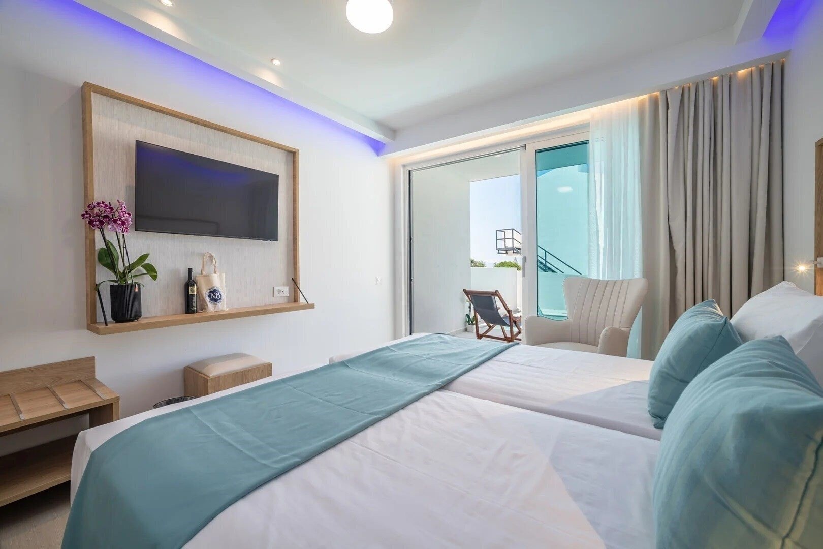 Вид Mirage Bleu Hotel 5*