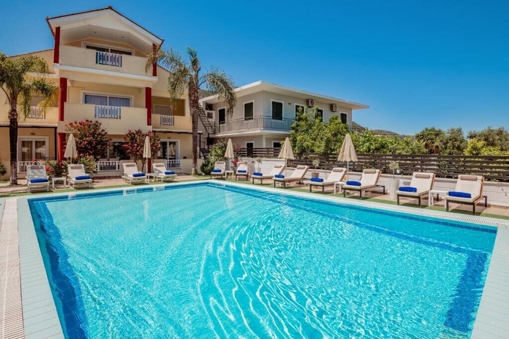 Панорама Oscar Villa & Studios 4*