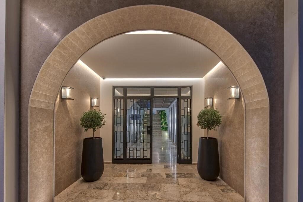 Апартаменти Bitzaro Hotel 3*