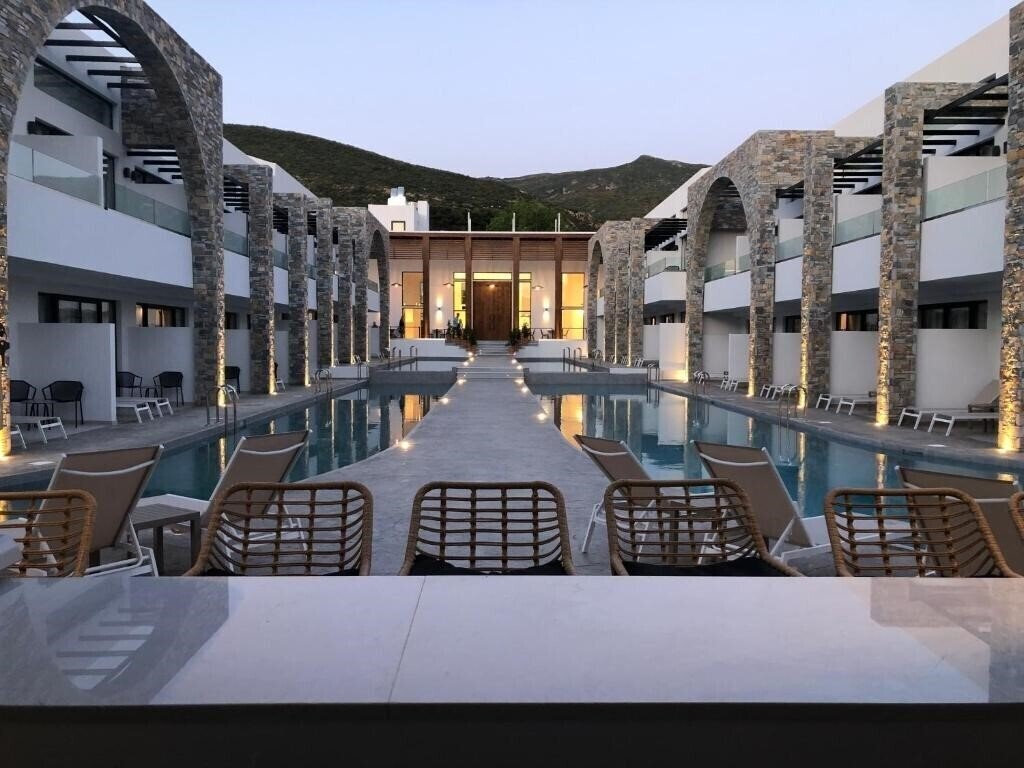 Фотография Cavo Suites 4*