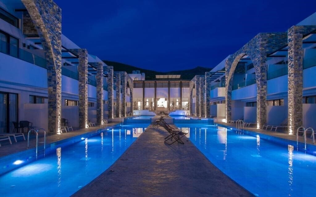 Картинка Cavo Suites 4*