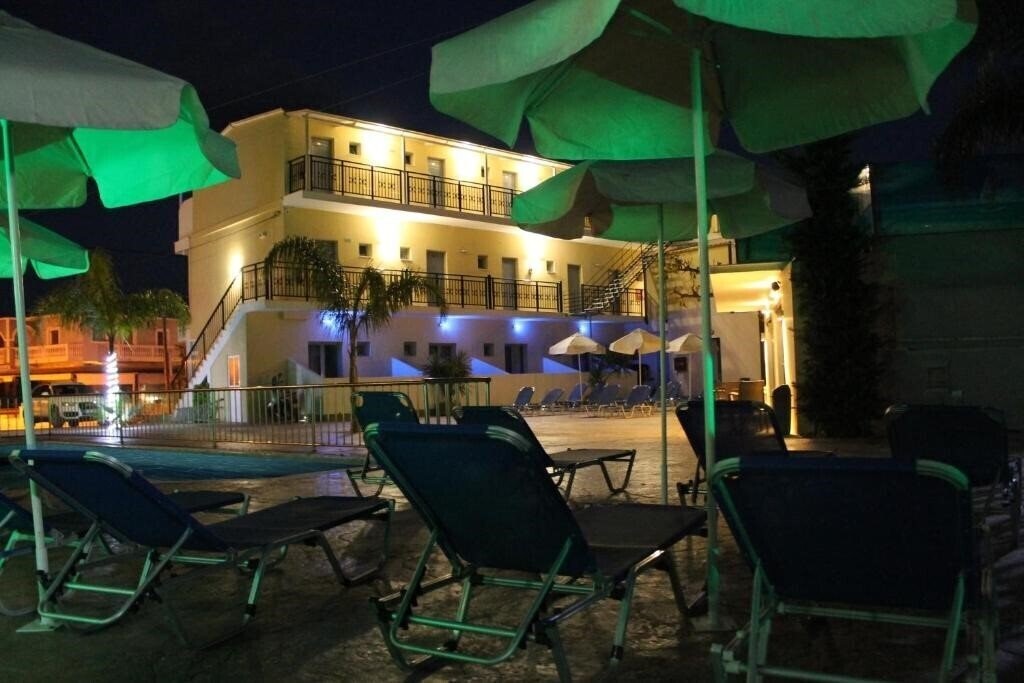 Вид La Caretta Restaurant & Hotel 4*