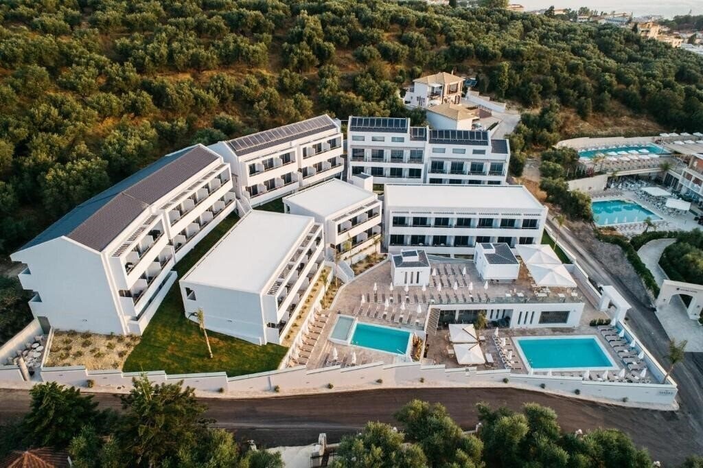 Отель Tesoro Hotel 4*
