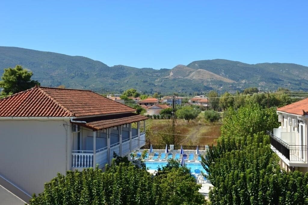 Апартаменты Tassia Studios 2*