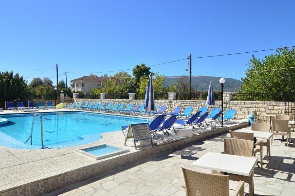 Вид Tassia Studios 2*