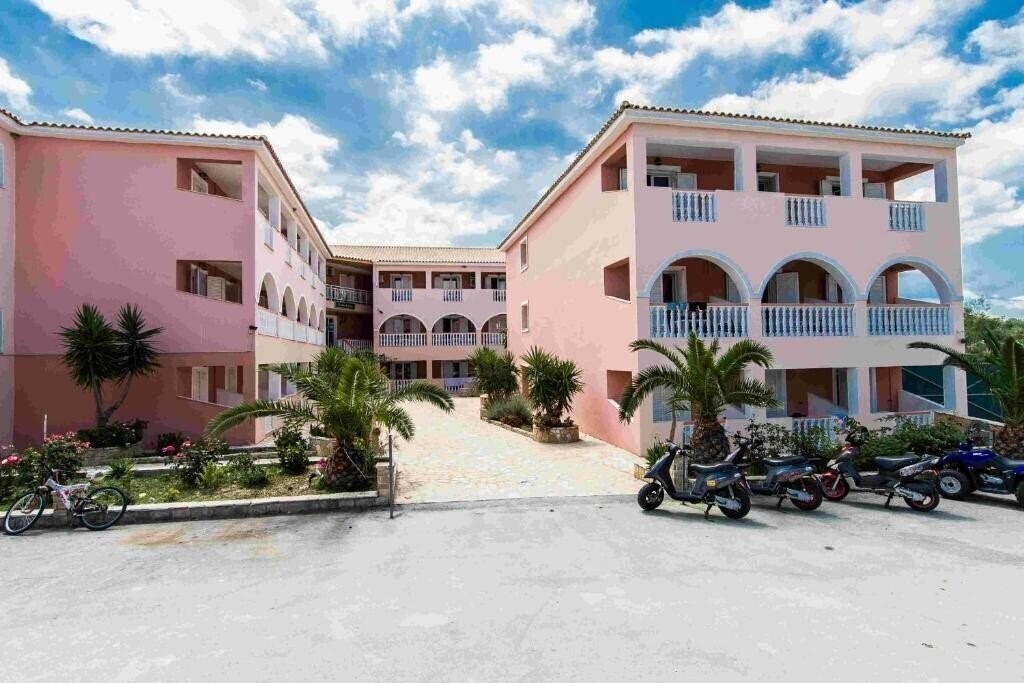 Территория Savvas 2*