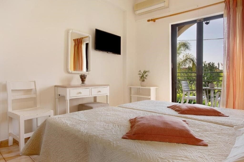 Территория Eleni'S Garden 3*