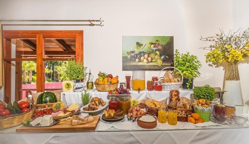 Апартаменты Sea View Village 4*