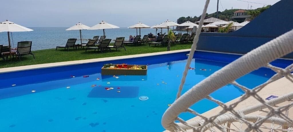 Вид Cavo Orient Beach Hotel & Suites (ex. Cepu Orient) 4*