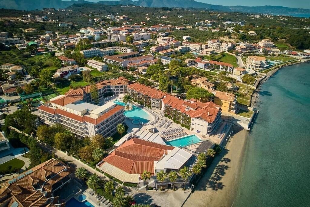 Апартаменты Tsilivi Beach Hotel 4*