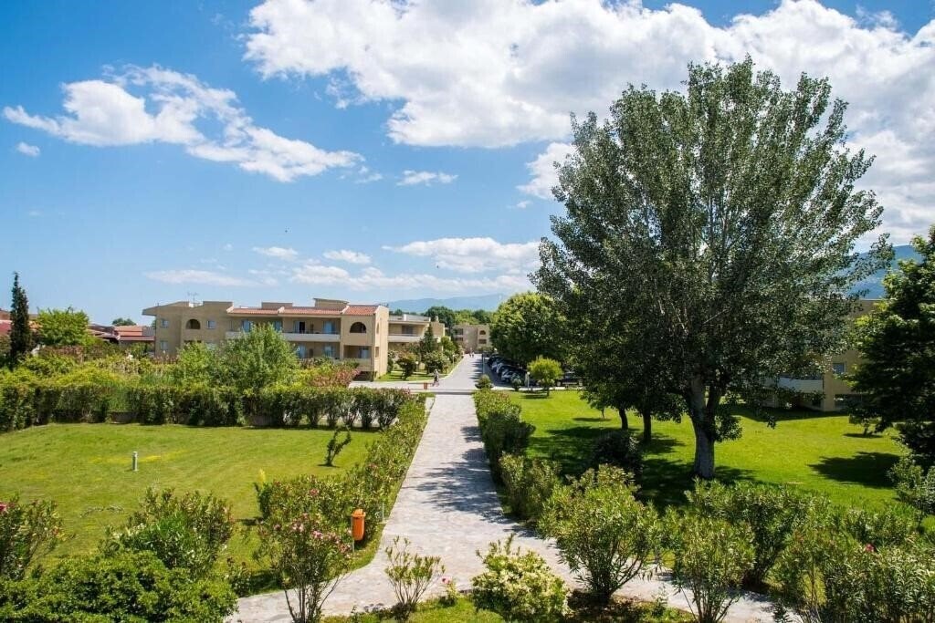 Территория Poseidon Palace Hotel 4*
