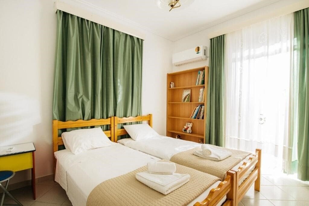 Територія Liostasi Hotel 5*