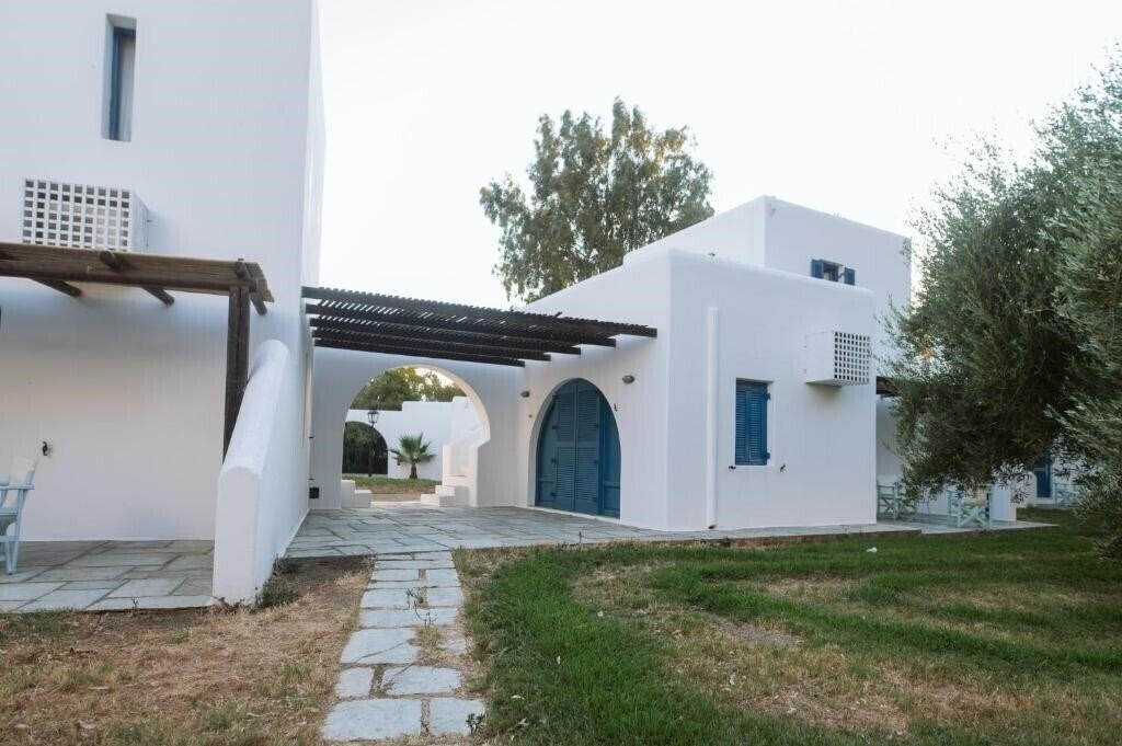 Апартаменты Far Out Village 4*