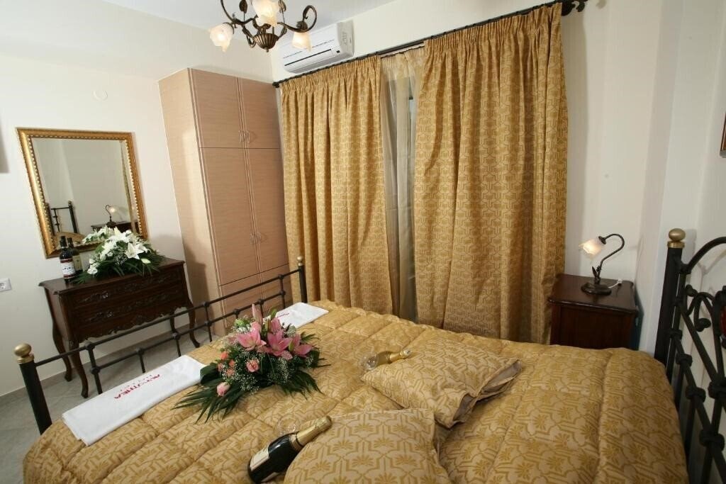 Вид Acrothea Hotel Apartments 3*