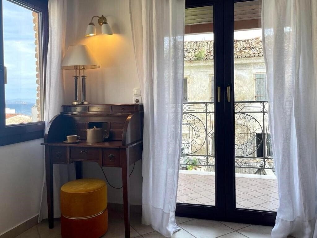 Апартаменти Acropol 2*