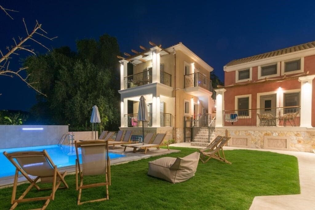 Панорама Perla Luxury Living 4*