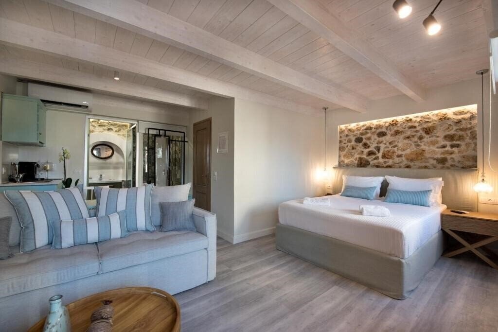 Зображення The Well Parga  Luxury 4*