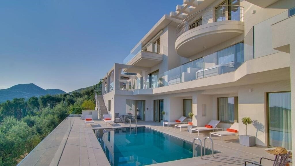 Зображення Livinghome Suites 5*