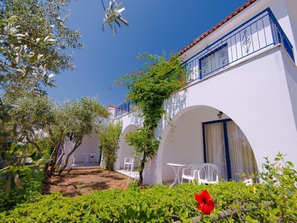 Изображение Sunrise Village Beach Hotel 4*