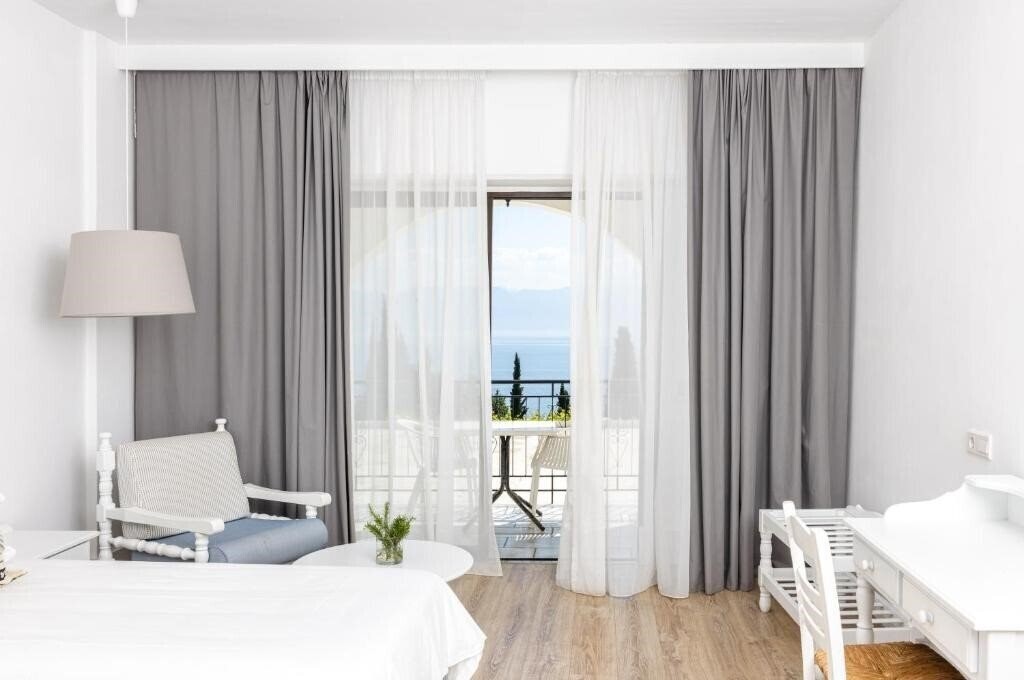 Вид Sunrise Village Beach Hotel 4*