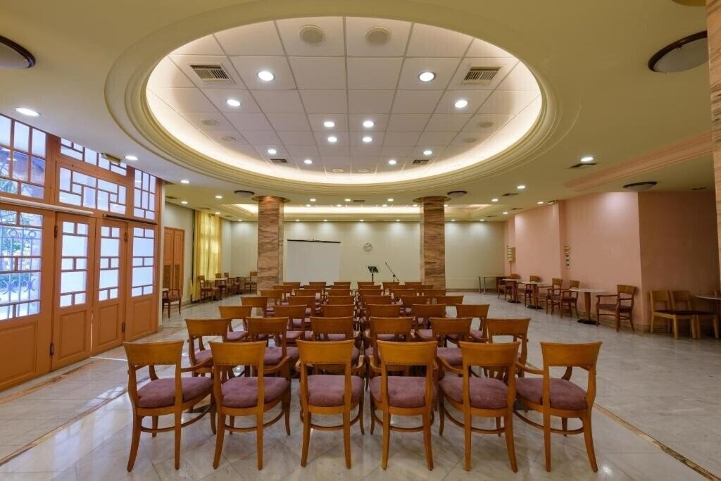 Территория Park Hotel Nafplio 3*