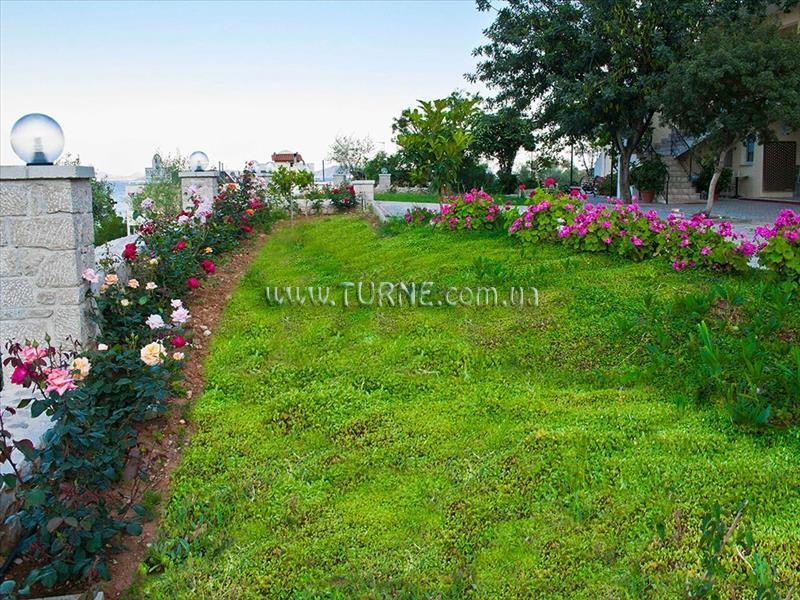 Территория Alonia Maizonettes 2*