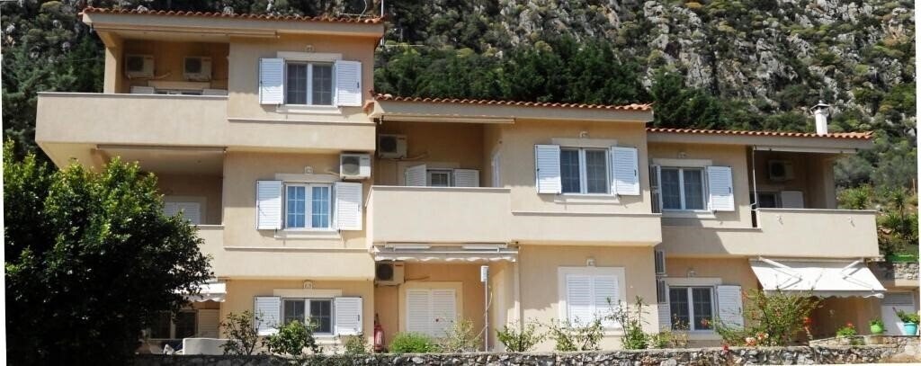 Территория Iliopetro 3*