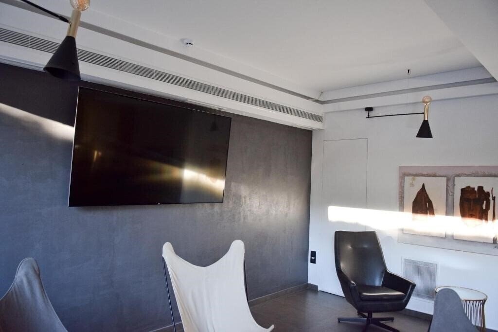 Панорама Adonis City 2*