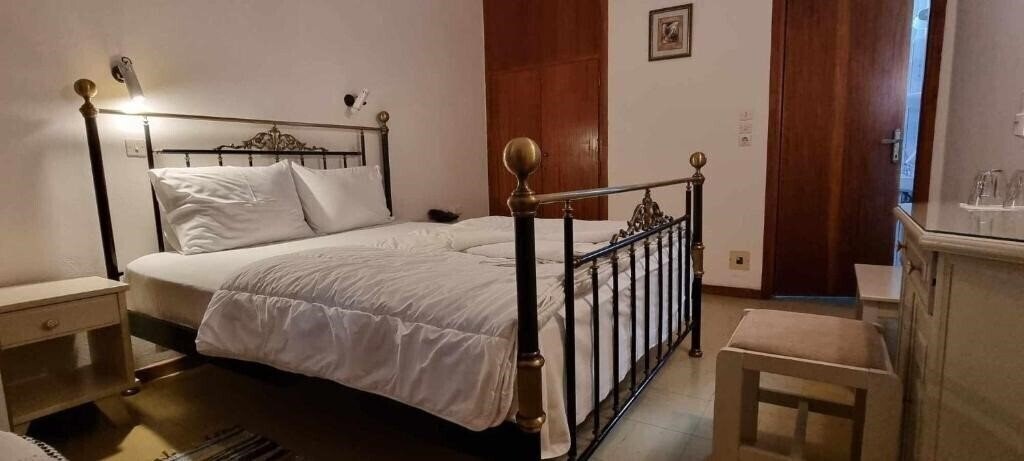 Панорама Avaton Hotel 1*